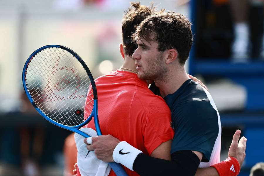 Prezentare detaliată a meciului Shelton B. vs Navone M. la M-ATP Madrid 2025: o analiză a cotele și pariurilor